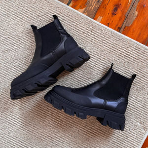 Ganni Black Low Chelsea Boots (Black)